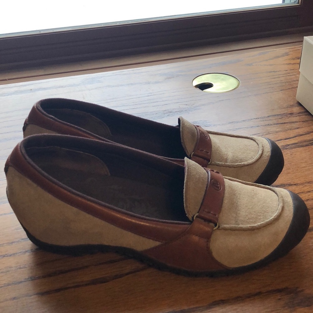 Merrell loafers size 9 EUC